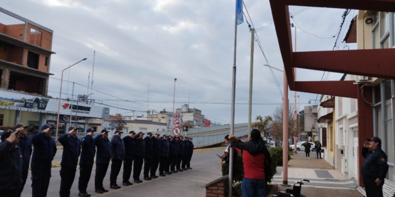 Bomberos realiz� el tradicional acto para celebrar su d�a
